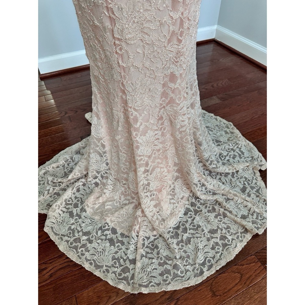 Morgan & Co Glitter Peach One Shoulder Lace Formal Sexy Gown Dress Size 3/4 - Picture 4 of 12